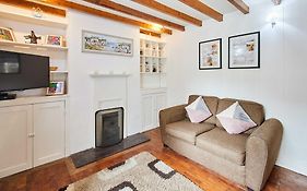 Host & Stay - Trefor Cottage